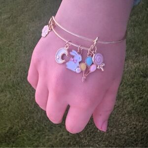 ITS A GIRL/ ITS A BOY 🐣🍼 (15$ each)
Custom Bracelets (first ever products) made